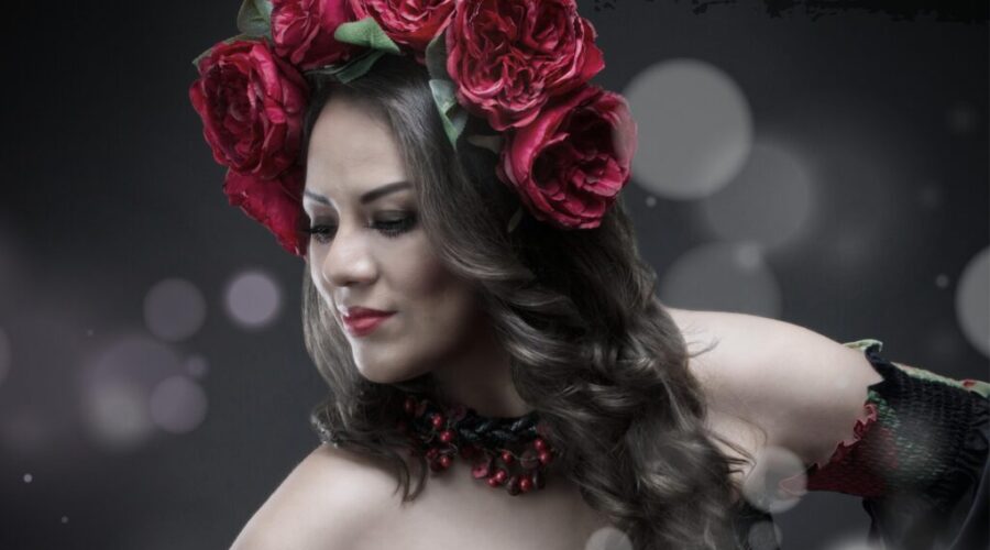 Lore Aquino, Música y Pintura