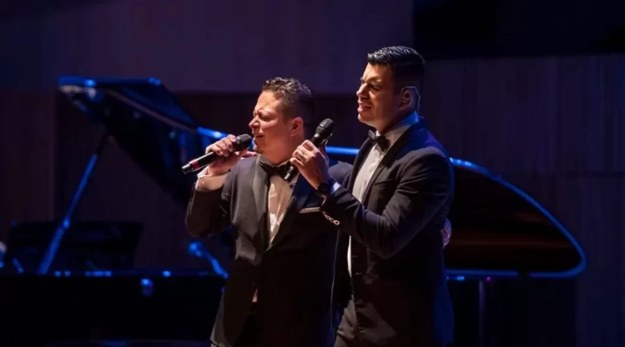 Carlos Carreira y Salvador Aponte Carlos Carreira y Salvador Aponte - Nuestros Boleros