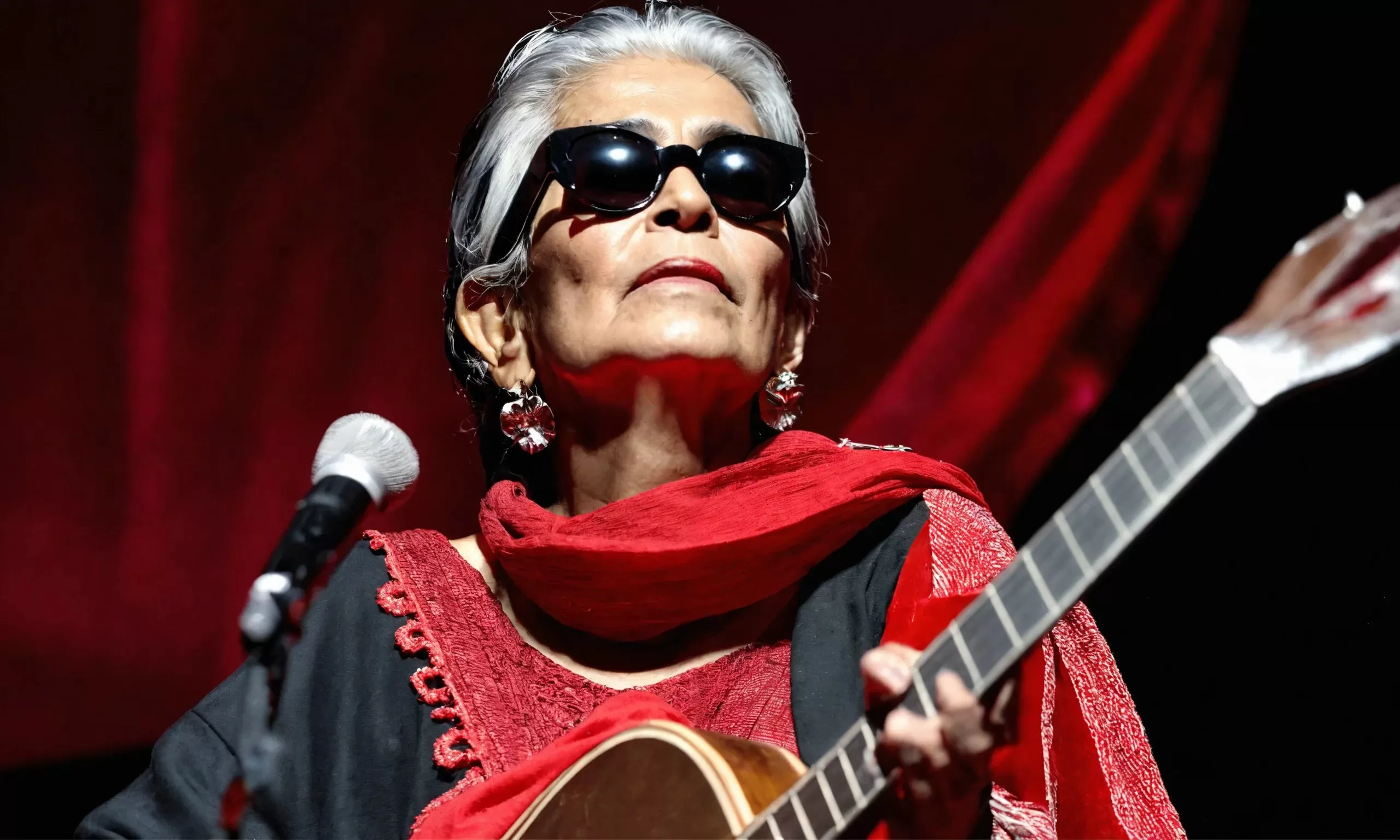 La cantante Chavela Vargas La cantante Chavela Vargas