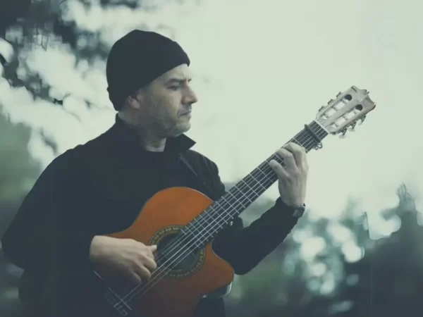 “Cuatro Décadas”: Un homenaje musical a la trayectoria de Alejandro Santiago “Cuatro Décadas”: Un homenaje musical a la trayectoria de Alejandro Santiago
