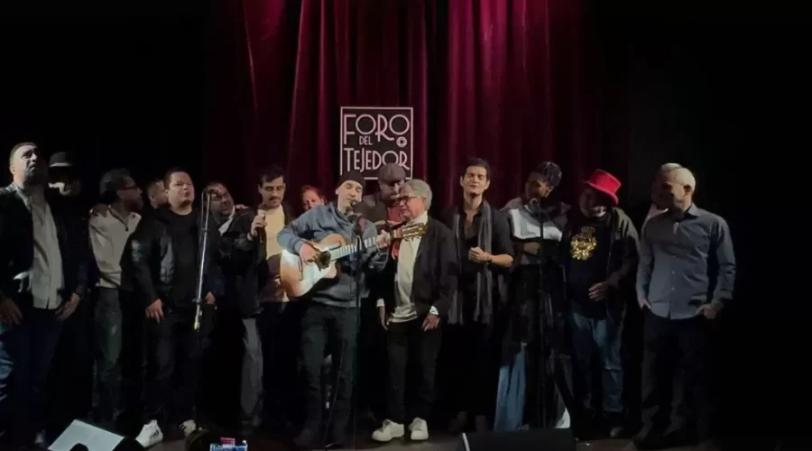Todos - Alejandro Santiago - Cuatro D{ecadas Todos - Alejandro Santiago - Cuatro D{ecadas