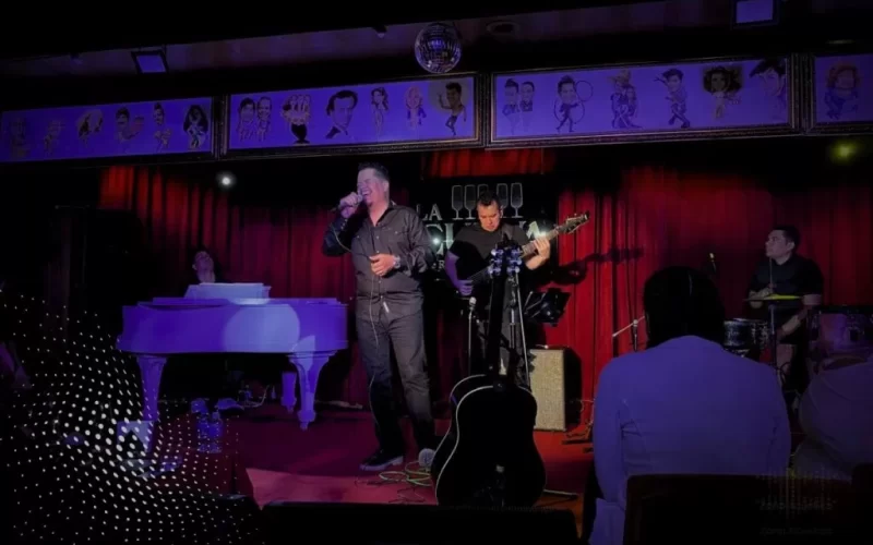 Carreira en la cueva