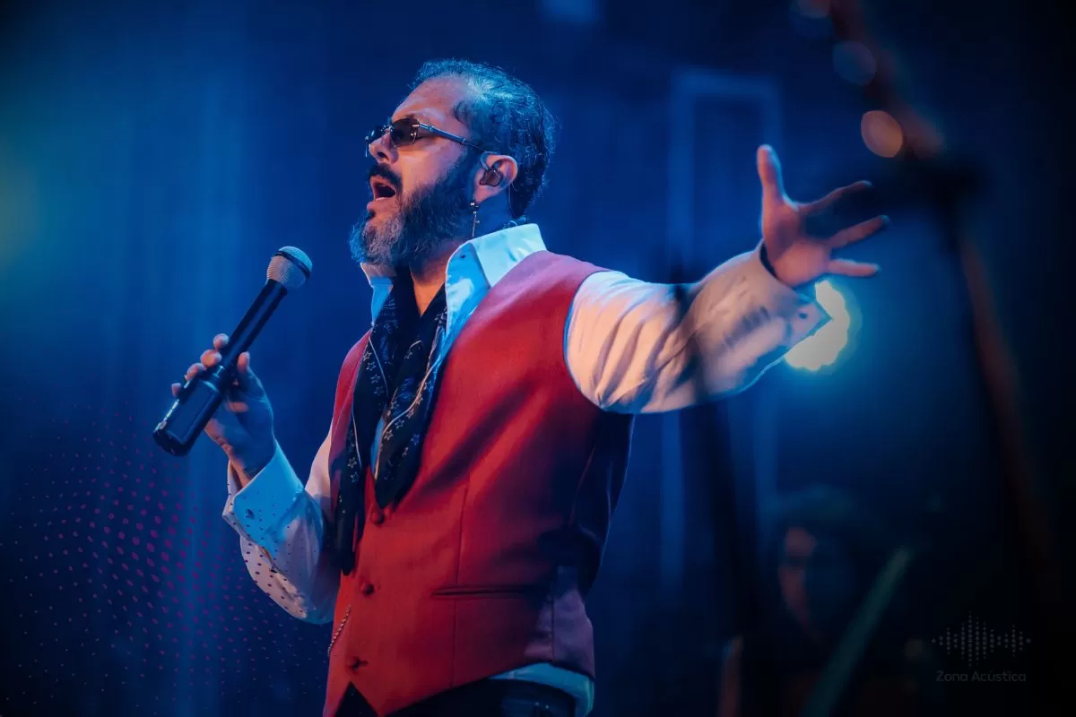 Cincuenta Años en Dos Noches: El Ritual de Edgar Oceransky en el Fru Fru Cincuenta Años en Dos Noches: El Ritual de Edgar Oceransky en el Fru Fru