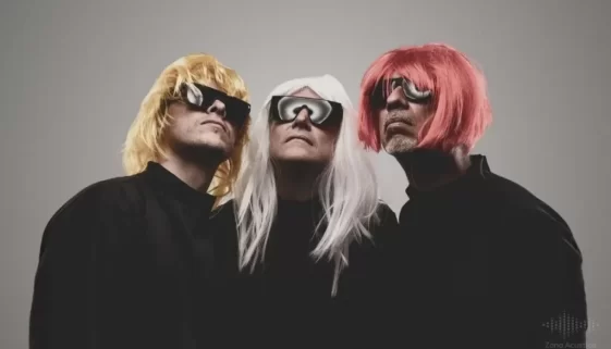 A Love Electric - Man and Machine (2)