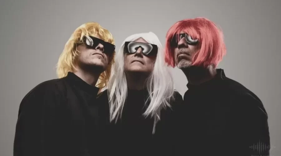 A Love Electric - Man and Machine (2)