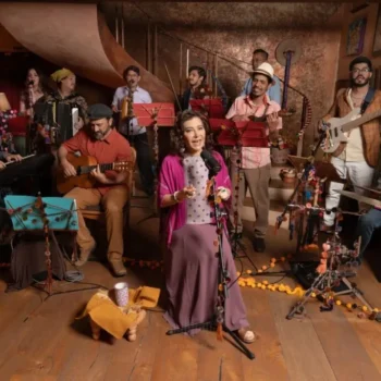 Mara Escalante - Corazón de Barro