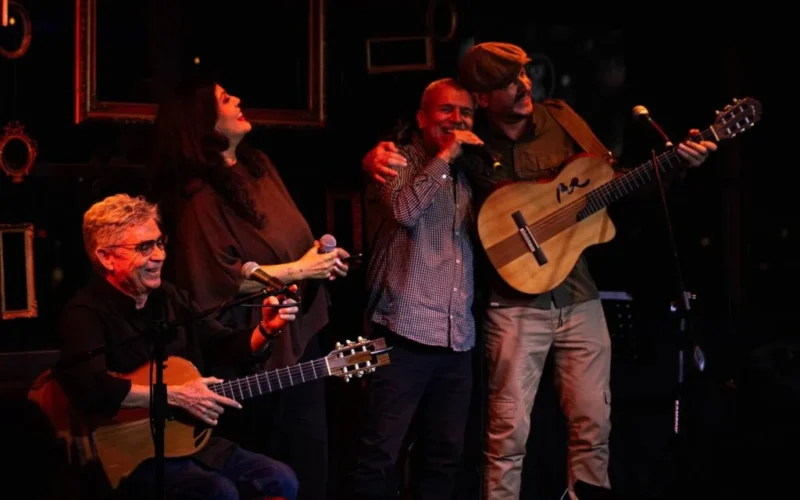 Alejandro Santiago en Pie de Guerra - Sergio Félix, Gerardo Peña, Miguel Inzunza, Ana Díaz, Frank Delgado, Marwan Alejandro Santiago en Pie de Guerra - Sergio Félix, Gerardo Peña, Miguel Inzunza, Ana Díaz, Frank Delgado, Marwan