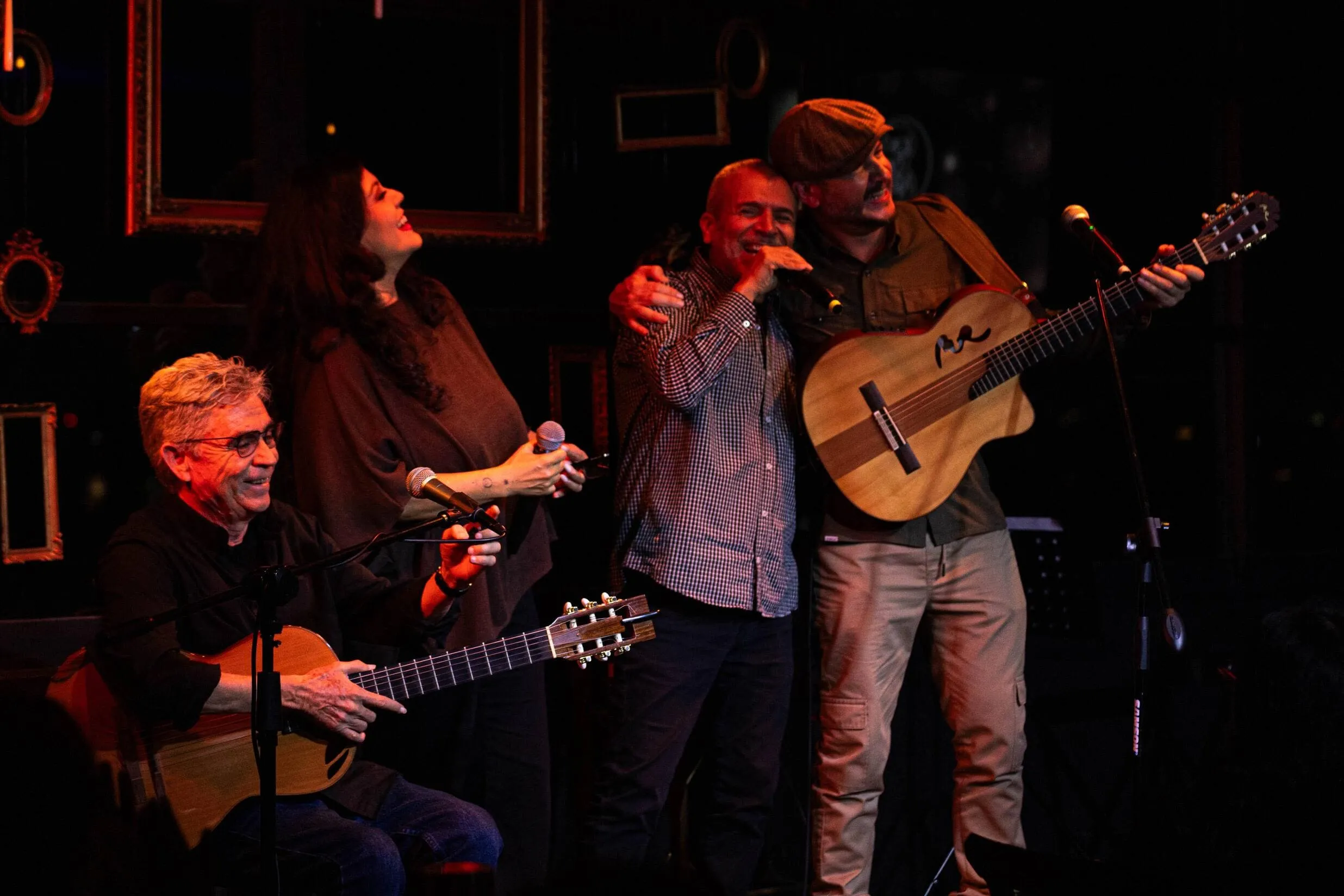 Alejandro Santiago en Pie de Guerra - Sergio Félix, Gerardo Peña, Miguel Inzunza, Ana Díaz, Frank Delgado, Marwan Alejandro Santiago y una noche para devolver lo que sus canciones nos dieron